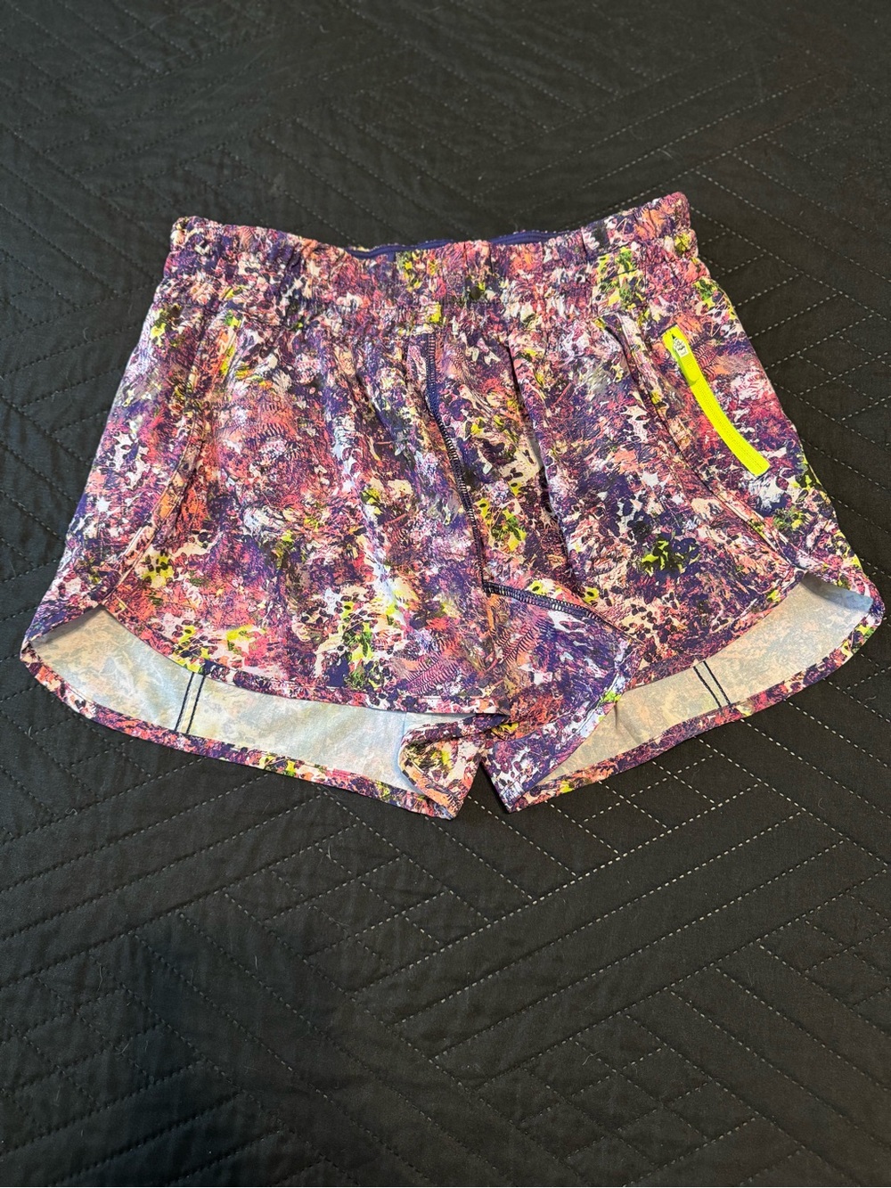 lululemon athletica - Rare 2019 Seawheeze collection- Tracker Short 4”